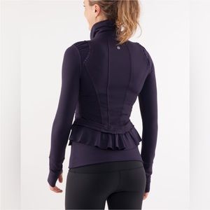 Lululemon city to yoga ruffle jacket, Sz S 🍇